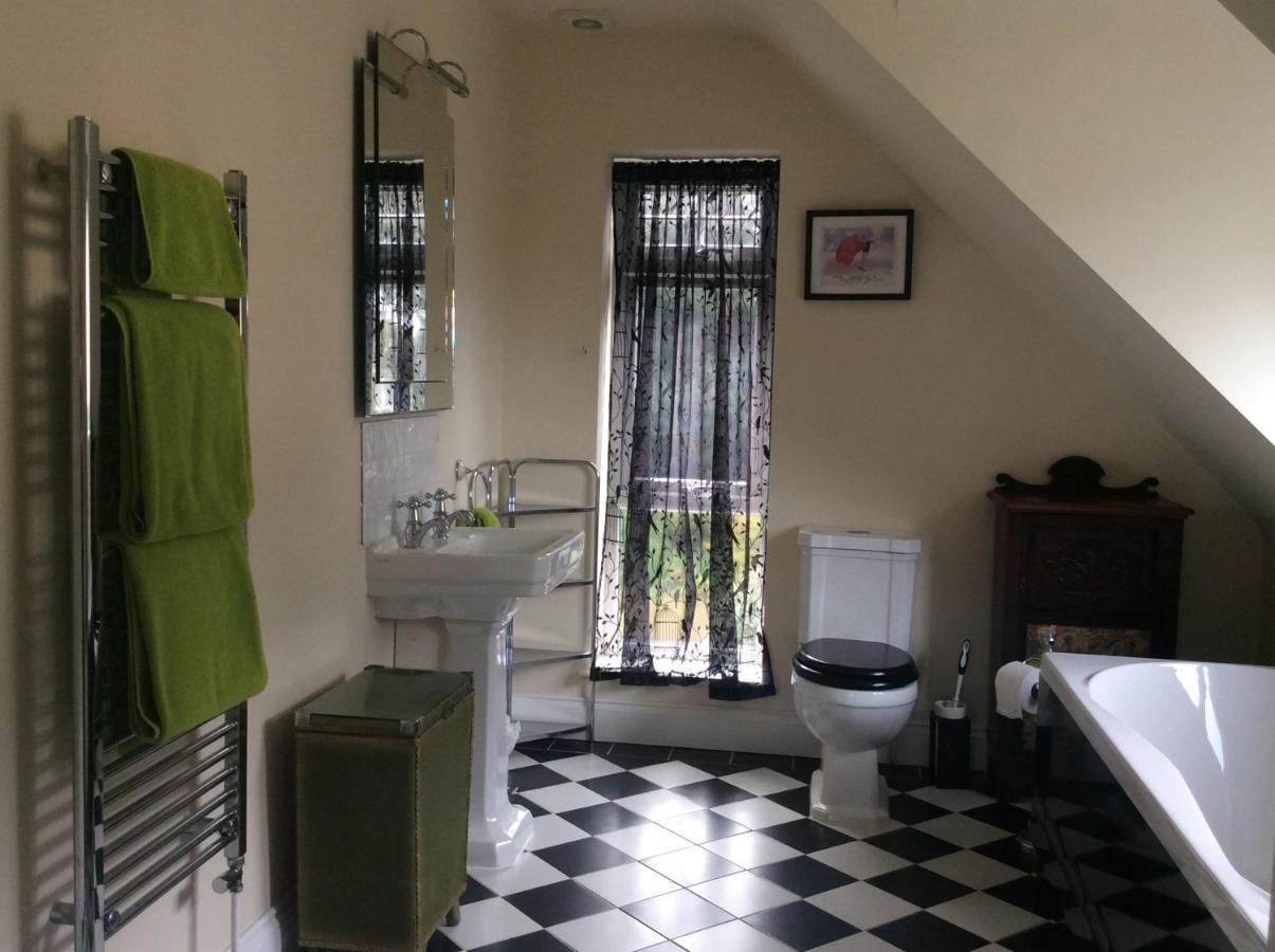 Heatherdene House Corfe Mullen Εξωτερικό φωτογραφία