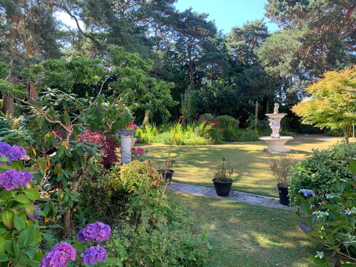 Heatherdene House Corfe Mullen Εξωτερικό φωτογραφία