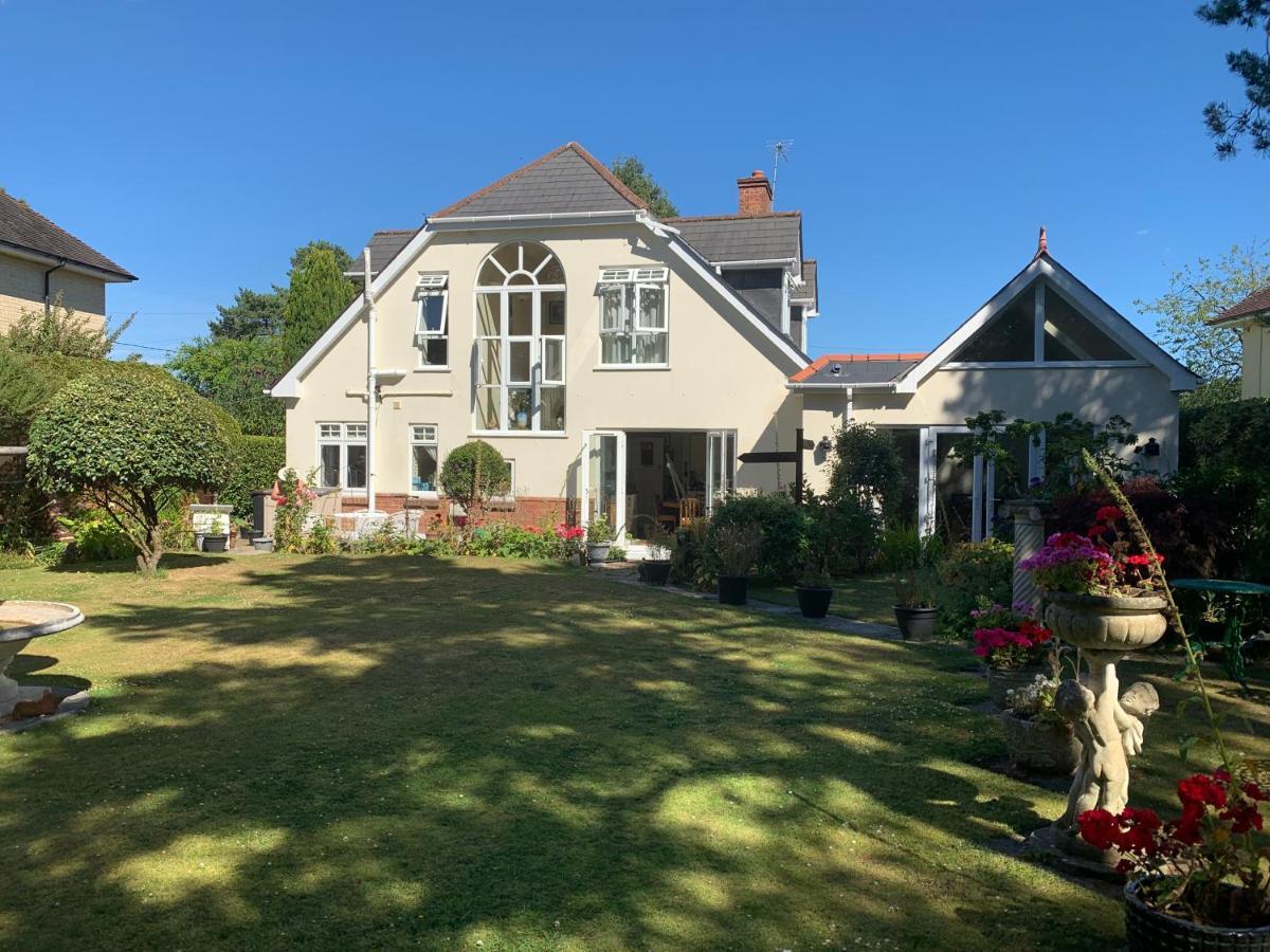 Heatherdene House Corfe Mullen Εξωτερικό φωτογραφία