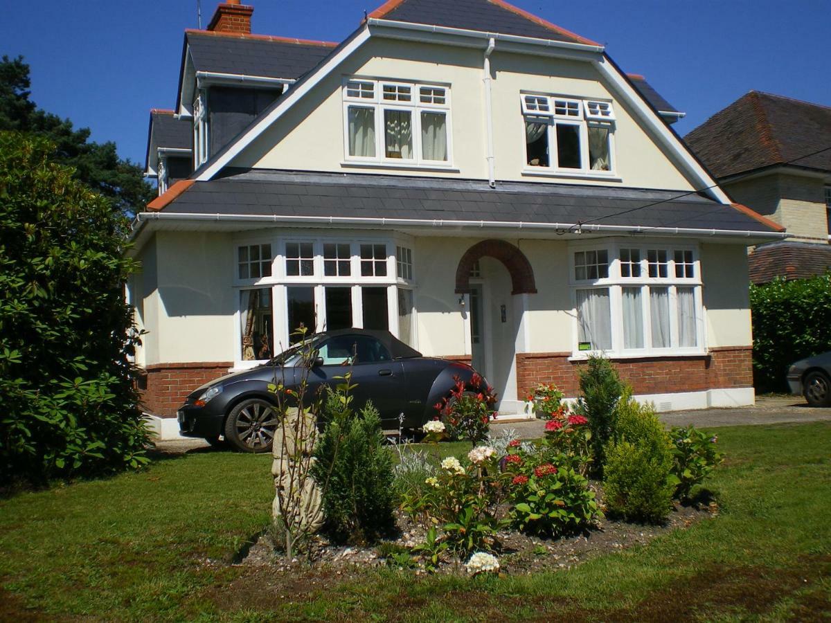 Heatherdene House Corfe Mullen Εξωτερικό φωτογραφία