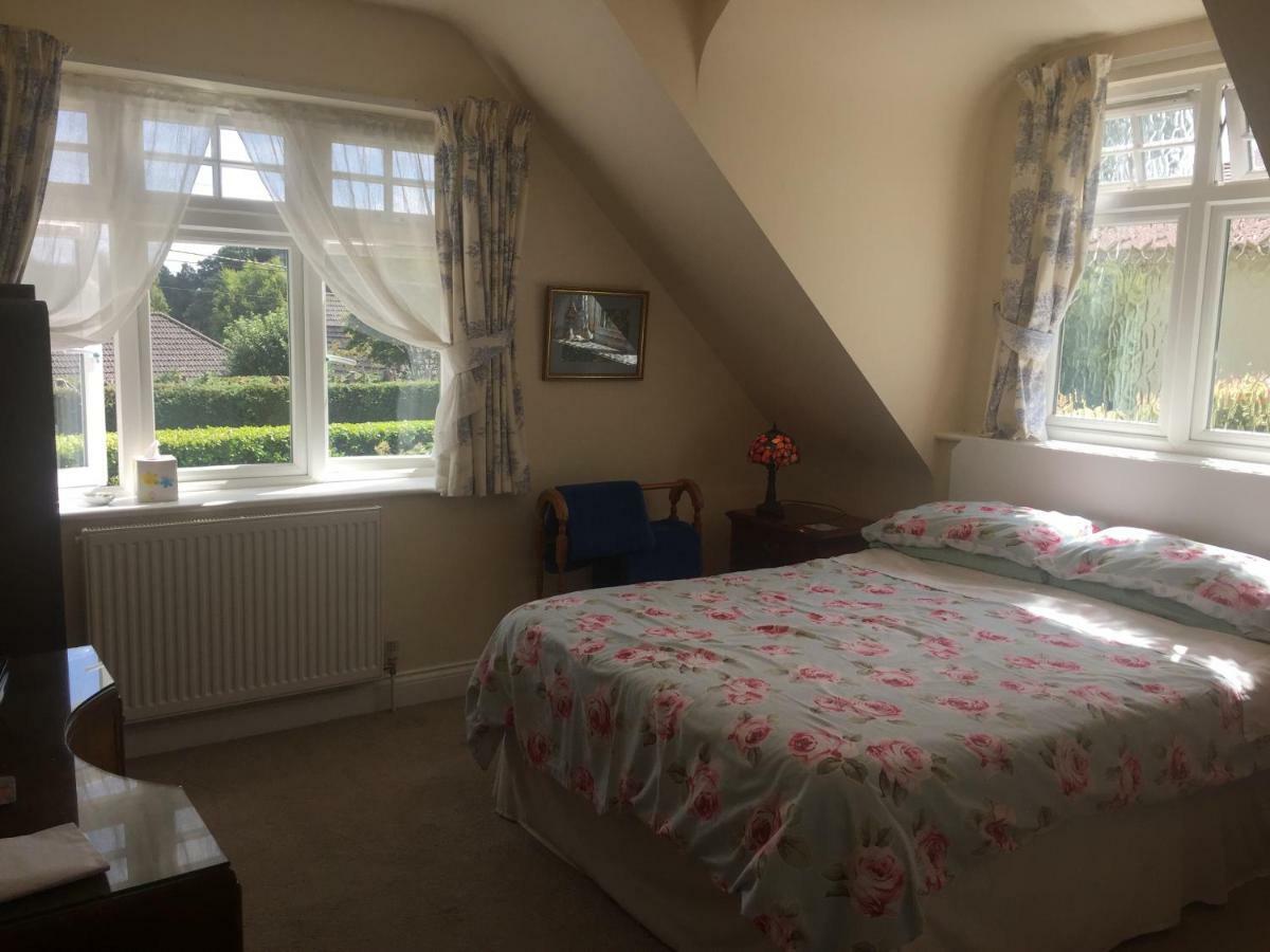 Heatherdene House Corfe Mullen Εξωτερικό φωτογραφία
